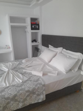 Sand rooms Antiparos